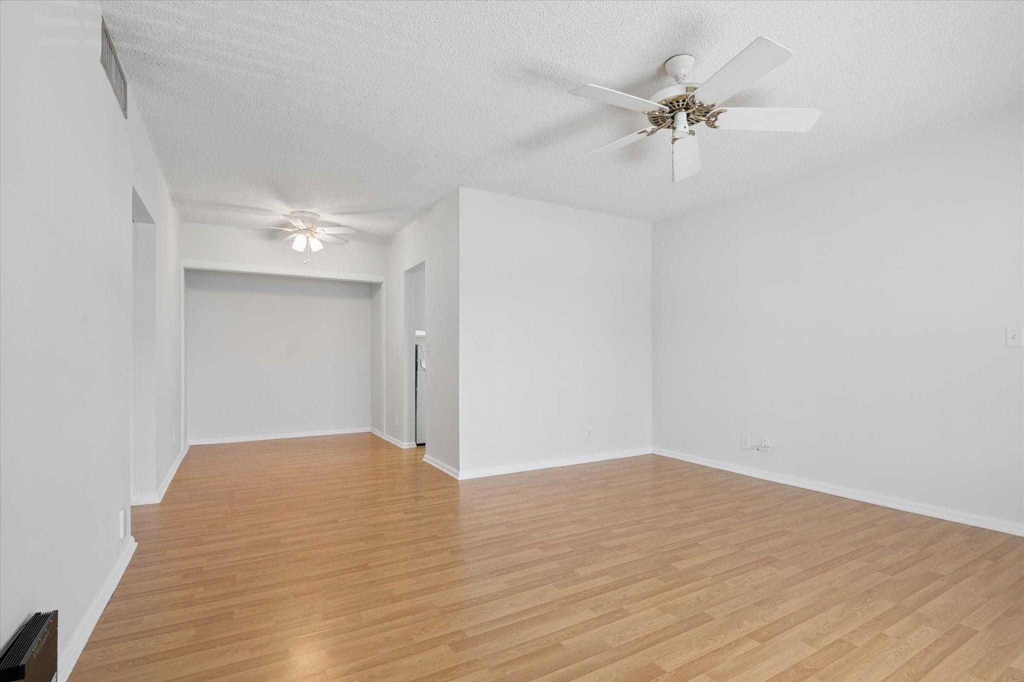 2221 Northeast 68th Street, Unit 932 Fort Lauderdale, FL 33308 - Photo 6 of 32 Living to Dining