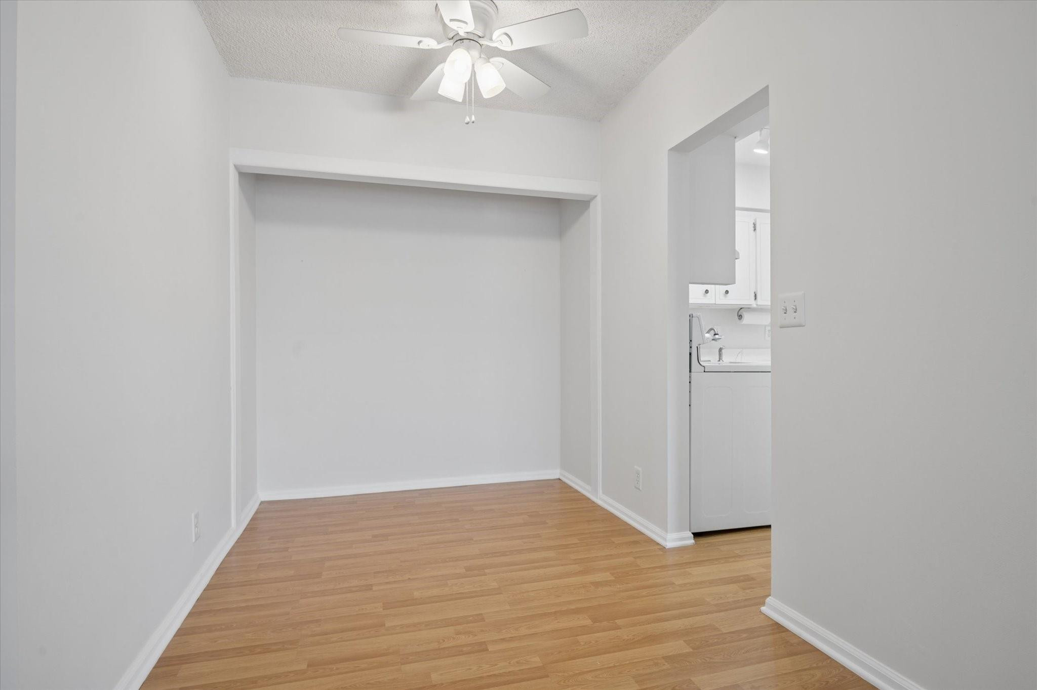 2221 Northeast 68th Street, Unit 932 Fort Lauderdale, FL 33308 - Photo 7 of 32 Dining Area