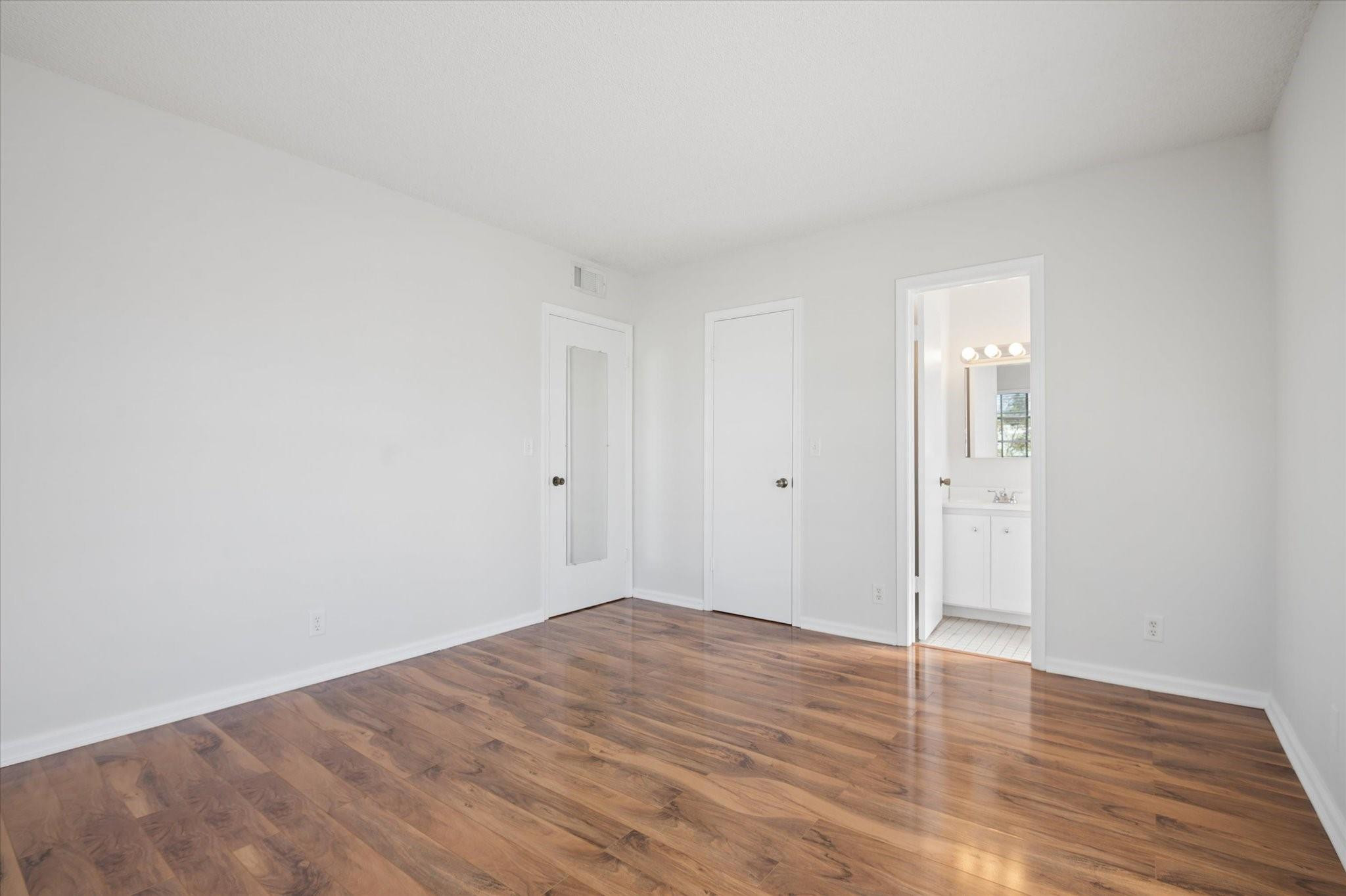 2221 Northeast 68th Street, Unit 932 Fort Lauderdale, FL 33308 - Photo 10 of 32 Primary Bedroom