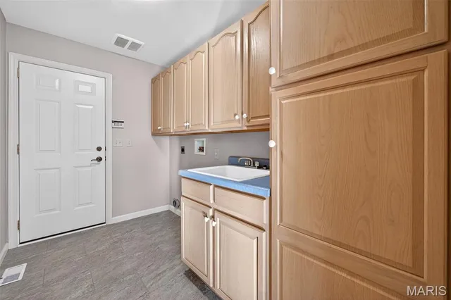 $439,900 | 618 Kerryton Pl Circle, Ellisville, MO 63021