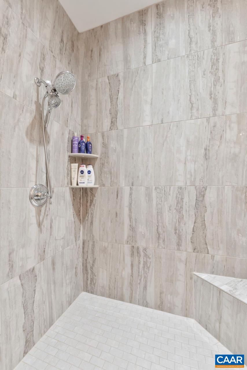 1160 Colbert Street Charlottesville, VA 22901 - Photo 13 of 36