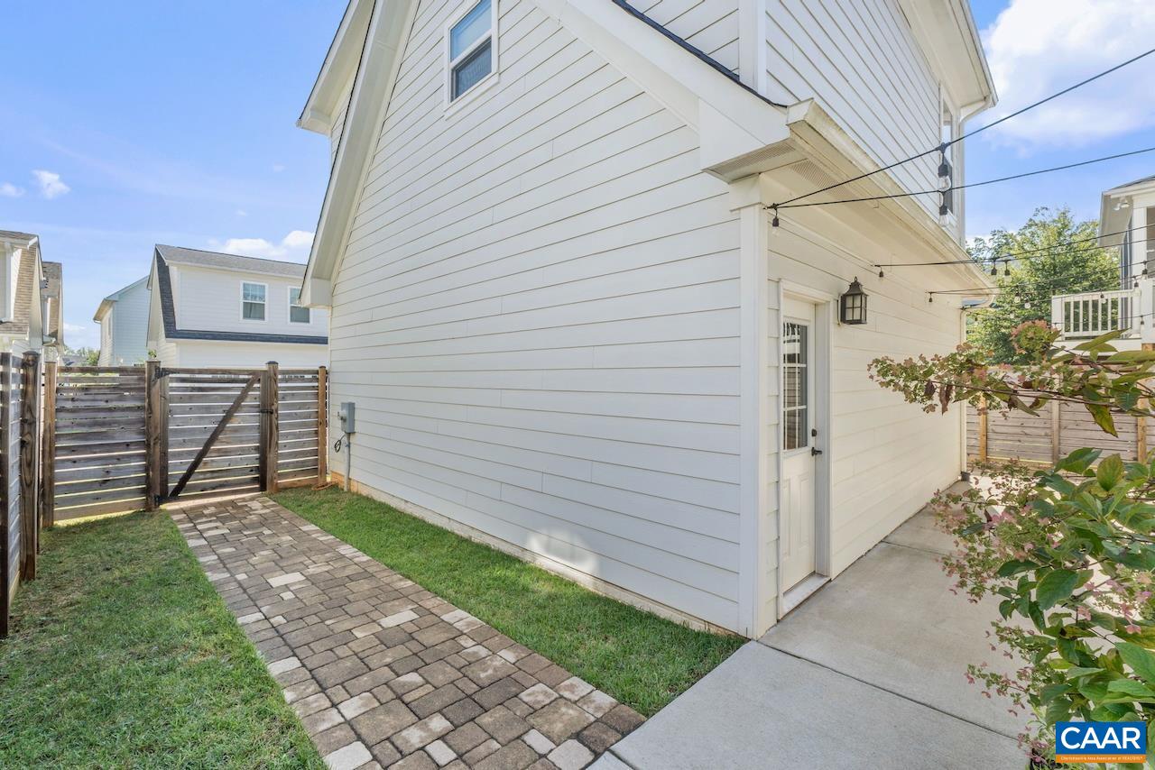 1160 Colbert Street Charlottesville, VA 22901 - Photo 27 of 36