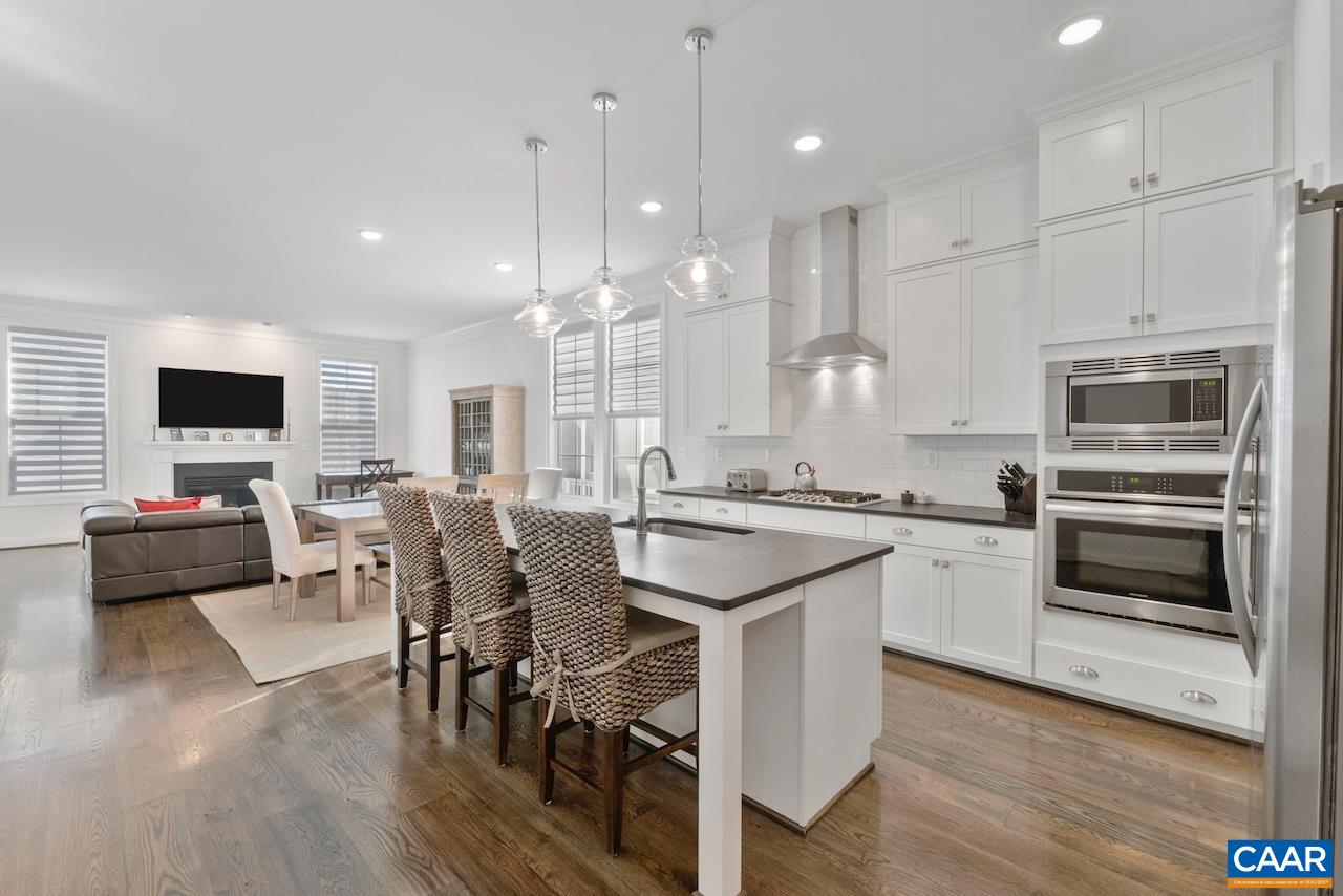 1160 Colbert Street Charlottesville, VA 22901 - Photo 8 of 36