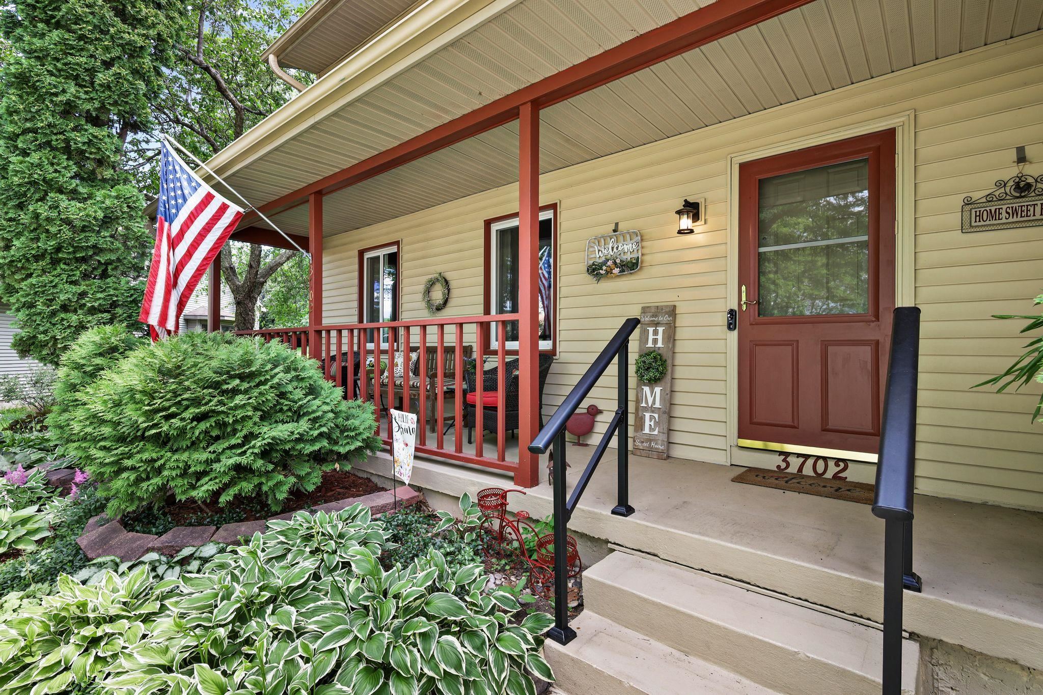 3702 Spring Hill Court Middleton, WI 53562 - Photo 4 of 51