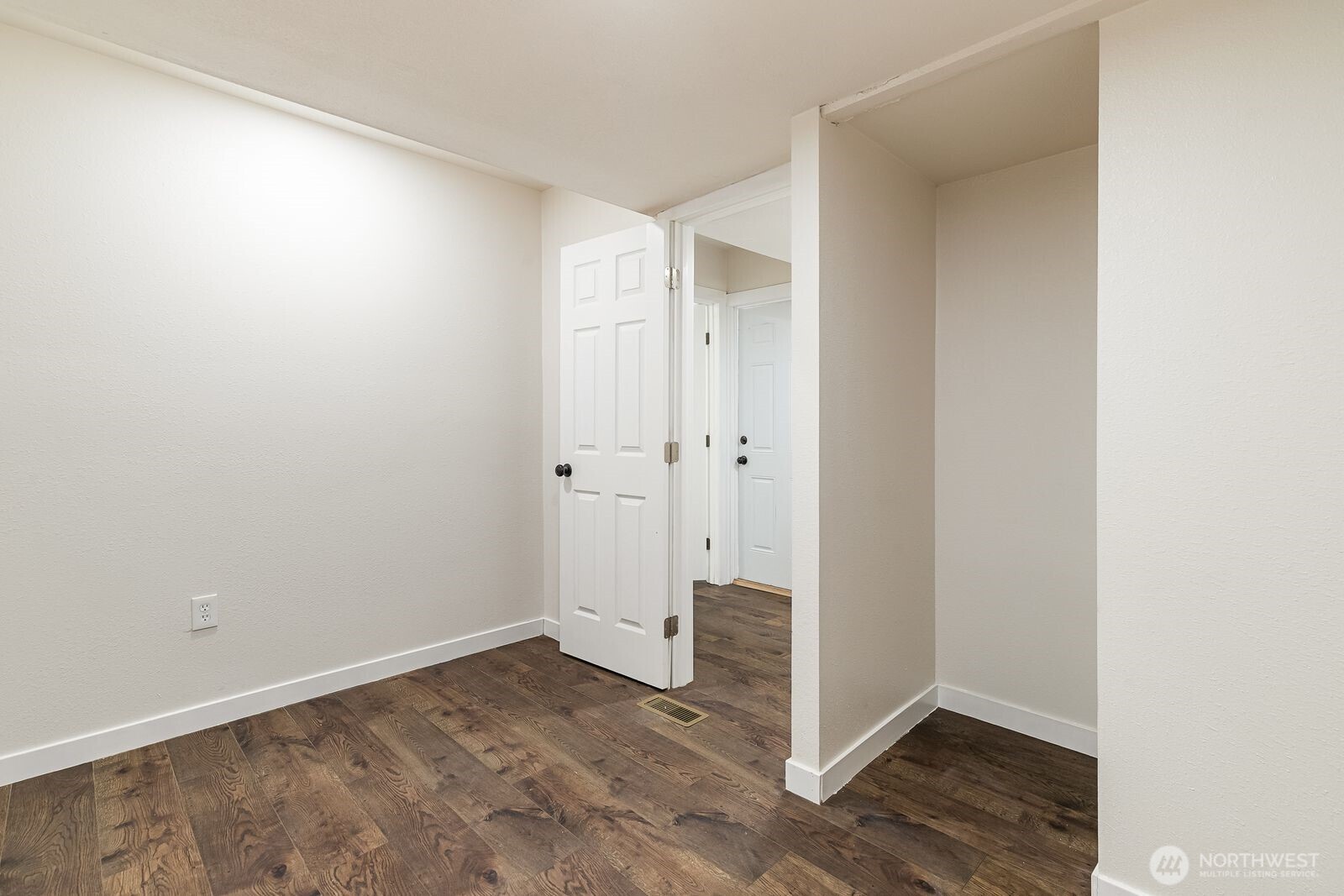 2392 Douglas Road, Unit 19 Ferndale, WA 98248 - Photo 18 of 25