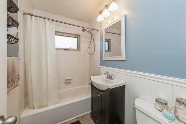 $359,999 | 4 Rose Street, Unit 7 C1, Oceanside, NY 11572