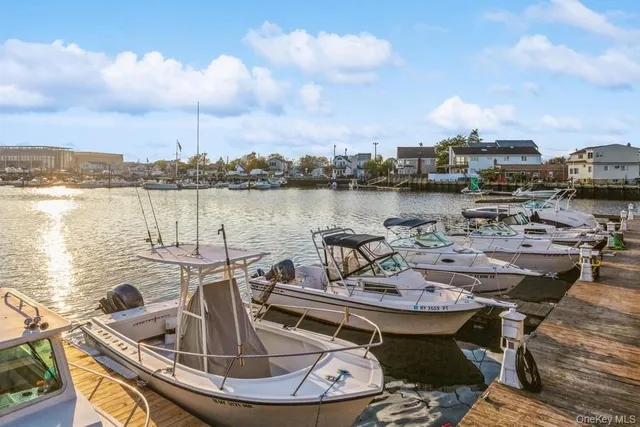 $359,999 | 4 Rose Street, Unit 7 C1, Oceanside, NY 11572