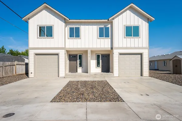 $549,000 | 1073 South Grand Drive, Moses Lake, WA 98837