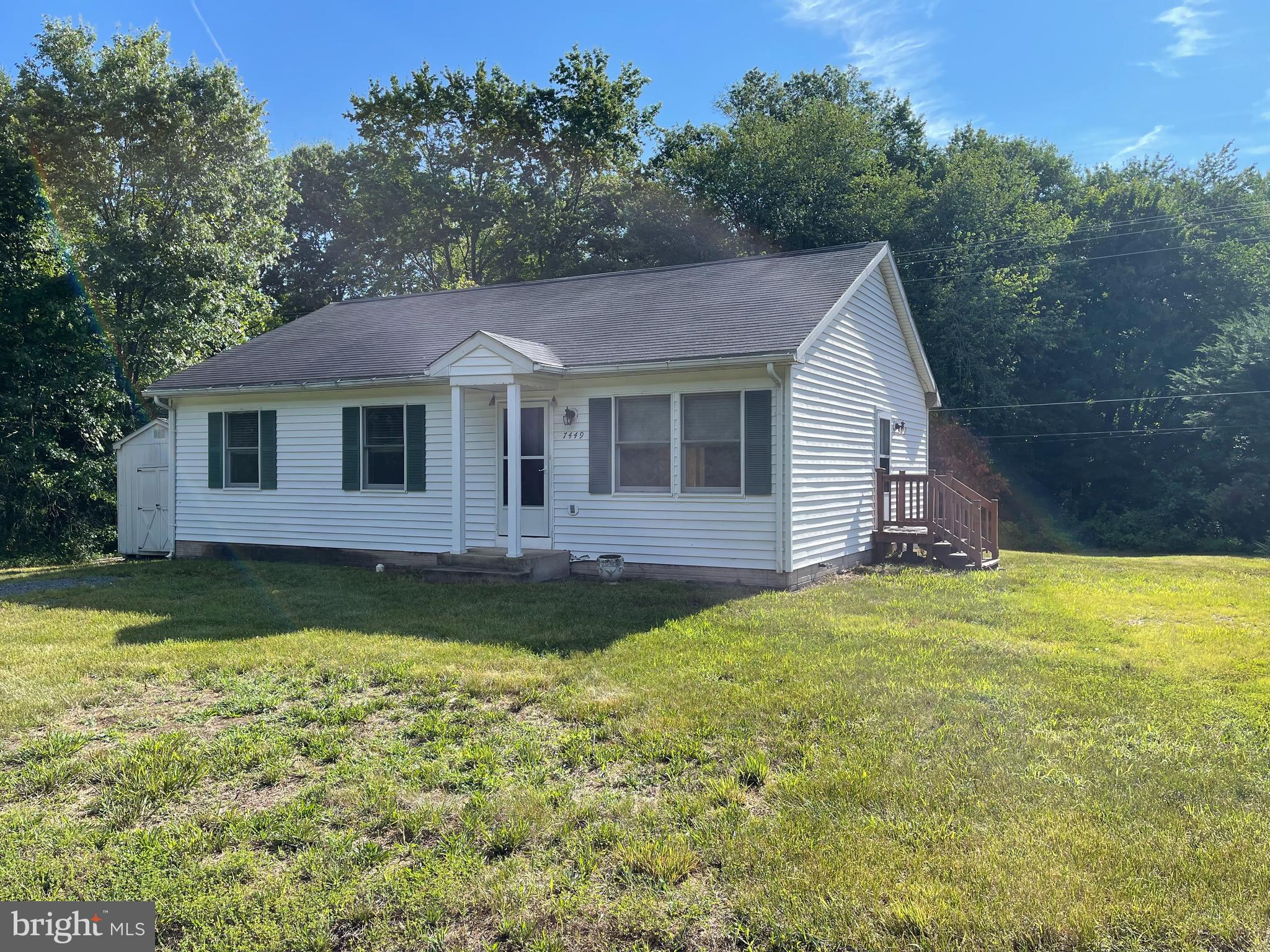 7449 Carver Road Gainesville, VA 20155 - Photo 4 of 41 Gallery Image 4