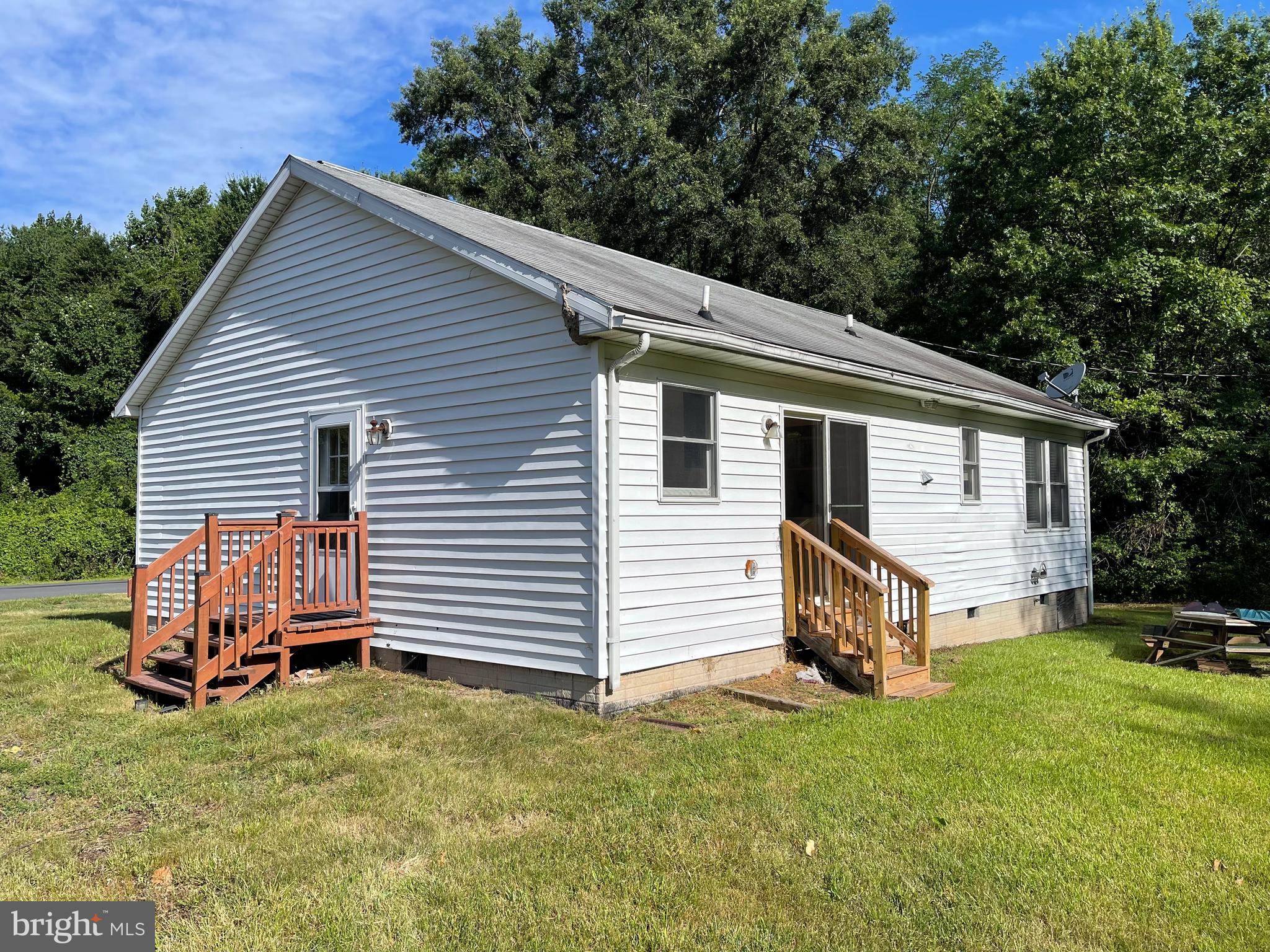 7449 Carver Road Gainesville, VA 20155 - Photo 7 of 41 Gallery Image 7