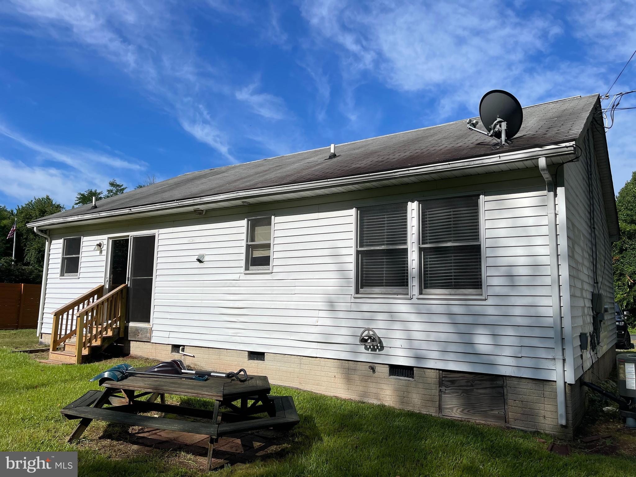 7449 Carver Road Gainesville, VA 20155 - Photo 8 of 41 Gallery Image 8