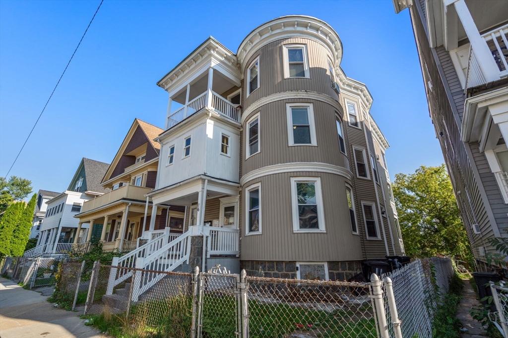 16 Kerwin Street Boston, MA 02124 - Photo 2 of 20