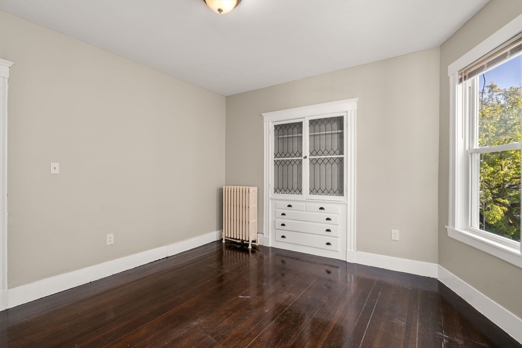 16 Kerwin Street Boston, MA 02124 - Photo 6 of 20