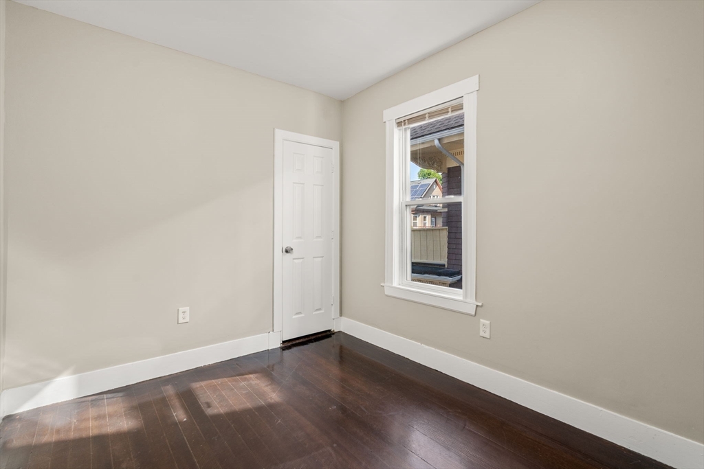 16 Kerwin Street Boston, MA 02124 - Photo 9 of 20