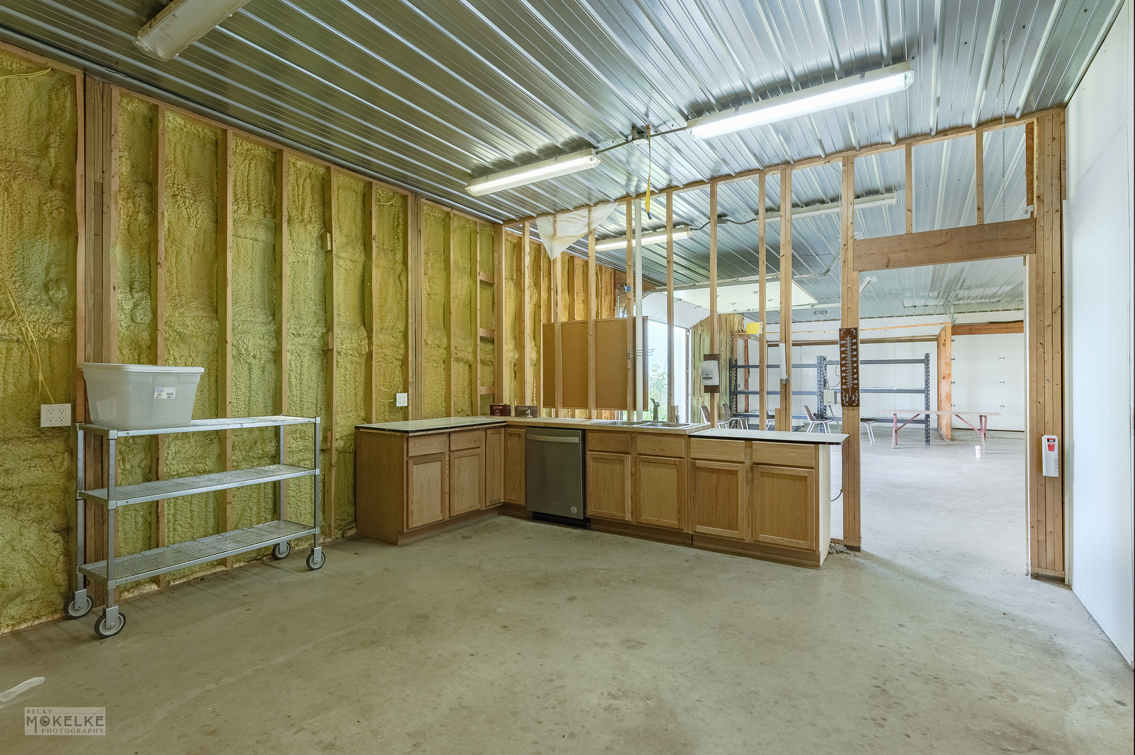 17551 Frazier Road Sandwich, IL 60548 - Photo 15 of 21 a large white kitchen with a large window