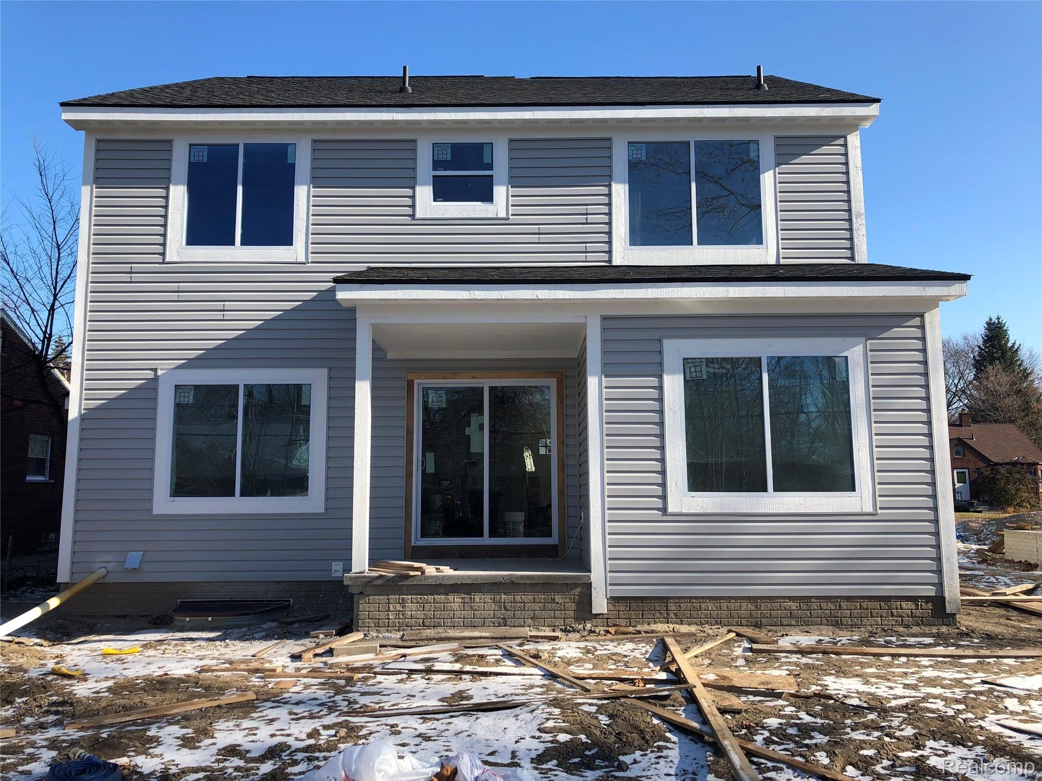 1 Hessel Rochester, MI 48307 - Photo 27 of 28 Back 1.jpg