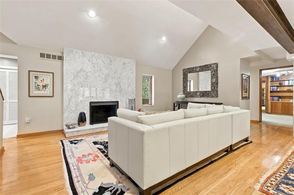 337 Fox Chapel Road Pittsburgh, PA 15238 - Photo 18 of 49 Gallery Image 18