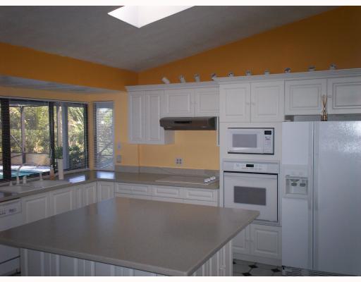 1143 Northwest Spruce Ridge Drive Stuart, FL 34994 - Photo 4 of 8 Gallery Image 4