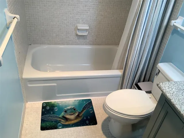 $1,750 | 4174 Inverrary Drive, Unit 203, Lauderhill, FL 33319