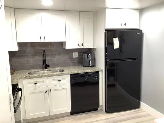 $1,750 | 4174 Inverrary Drive, Unit 203, Lauderhill, FL 33319