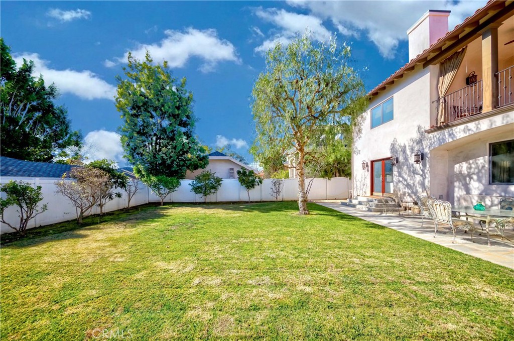 950 Old Mill Road Pasadena, CA 91108 - Photo 42 of 42 a view of a house with swimming pool