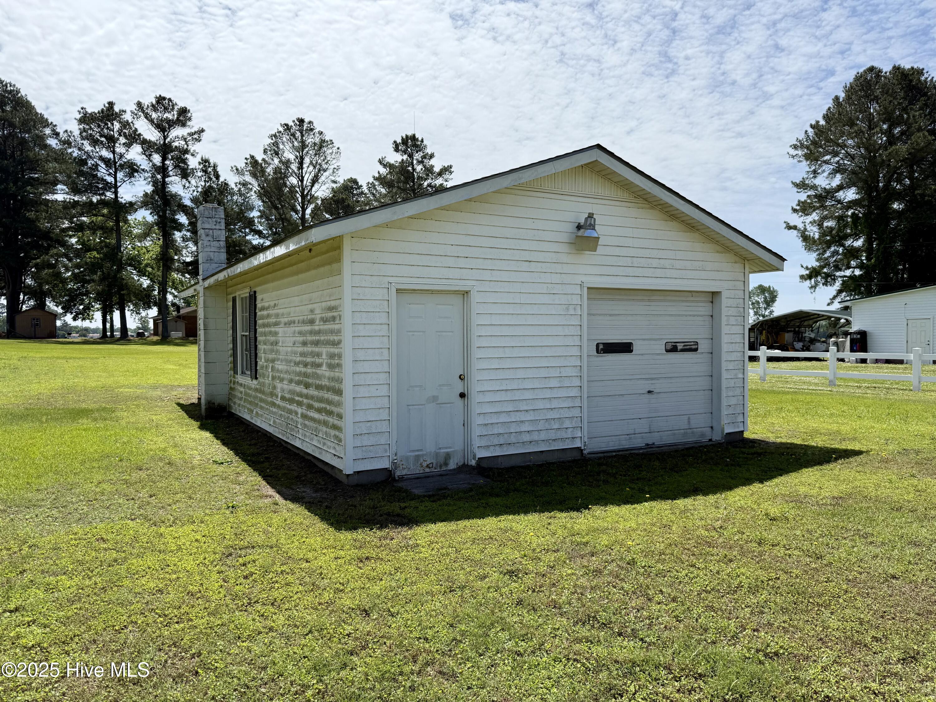 3773 Bear Grass Road Williamston, NC 27892 - Photo 9 of 55 Outbuilding