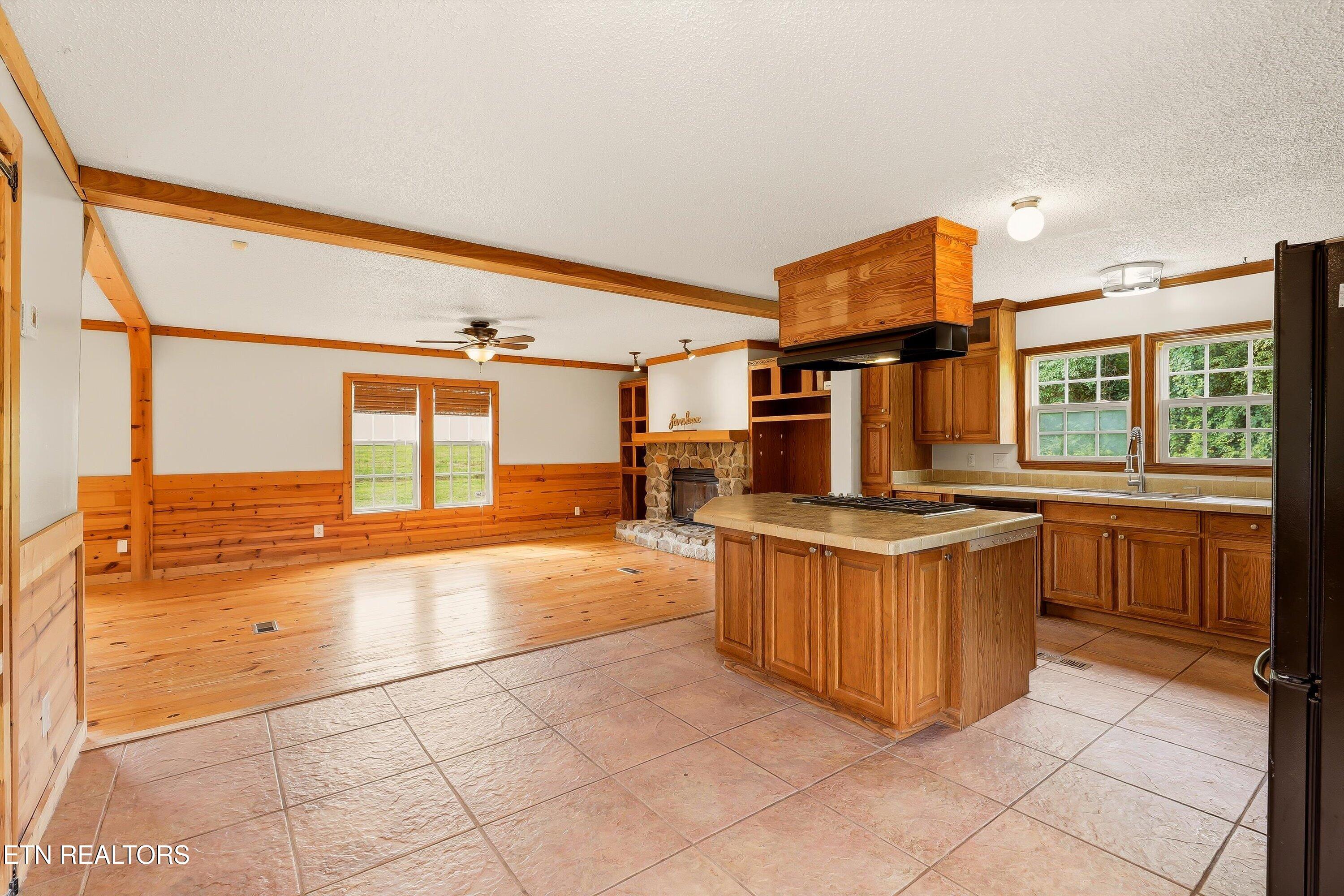 1350 Williamson Chapel Road Maryville, TN 37801 - Photo 12 of 44 Oversize Kitchen