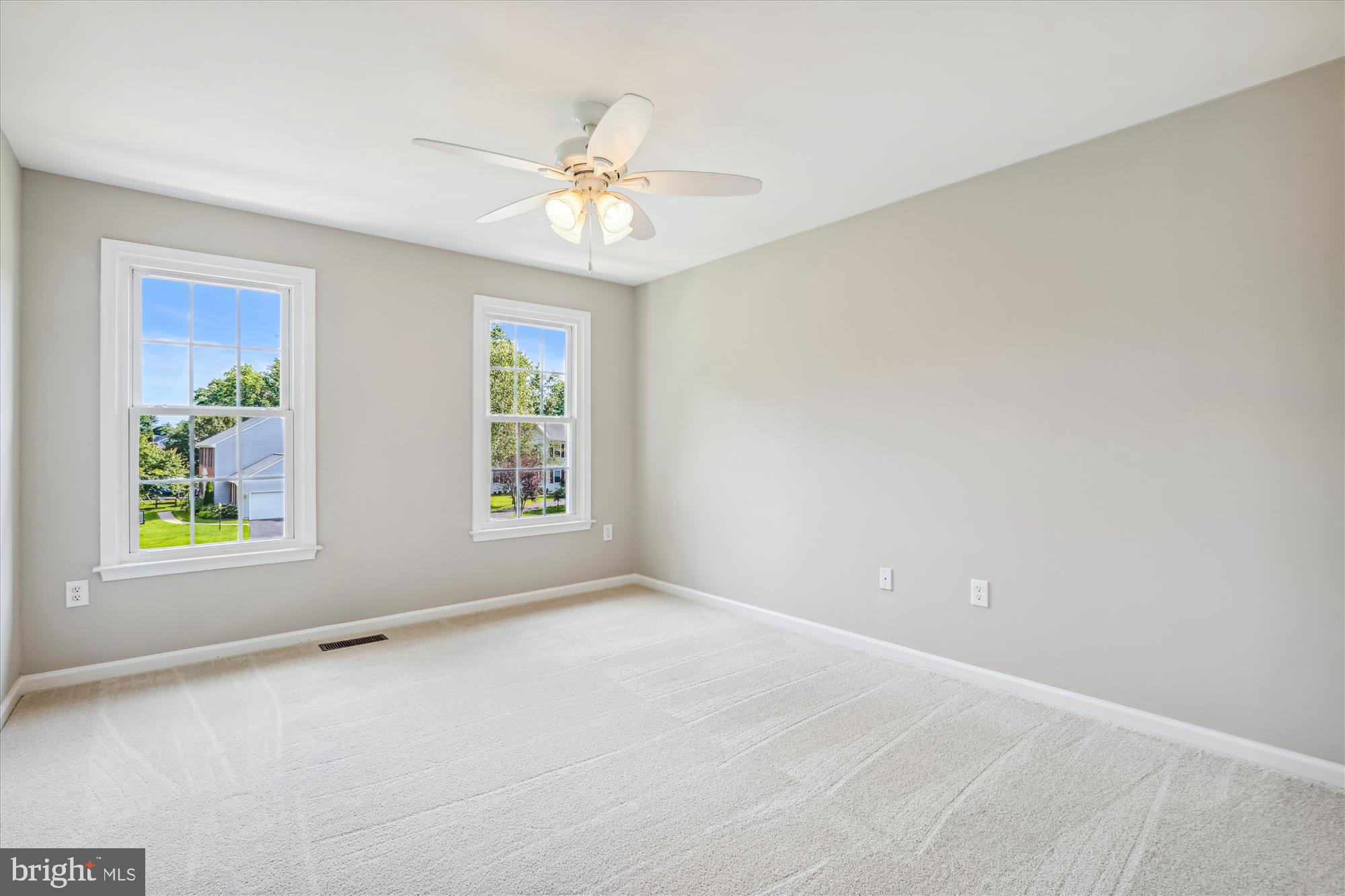 7100 Dudrow Court Springfield, VA 22150 - Photo 25 of 68 Bedroom