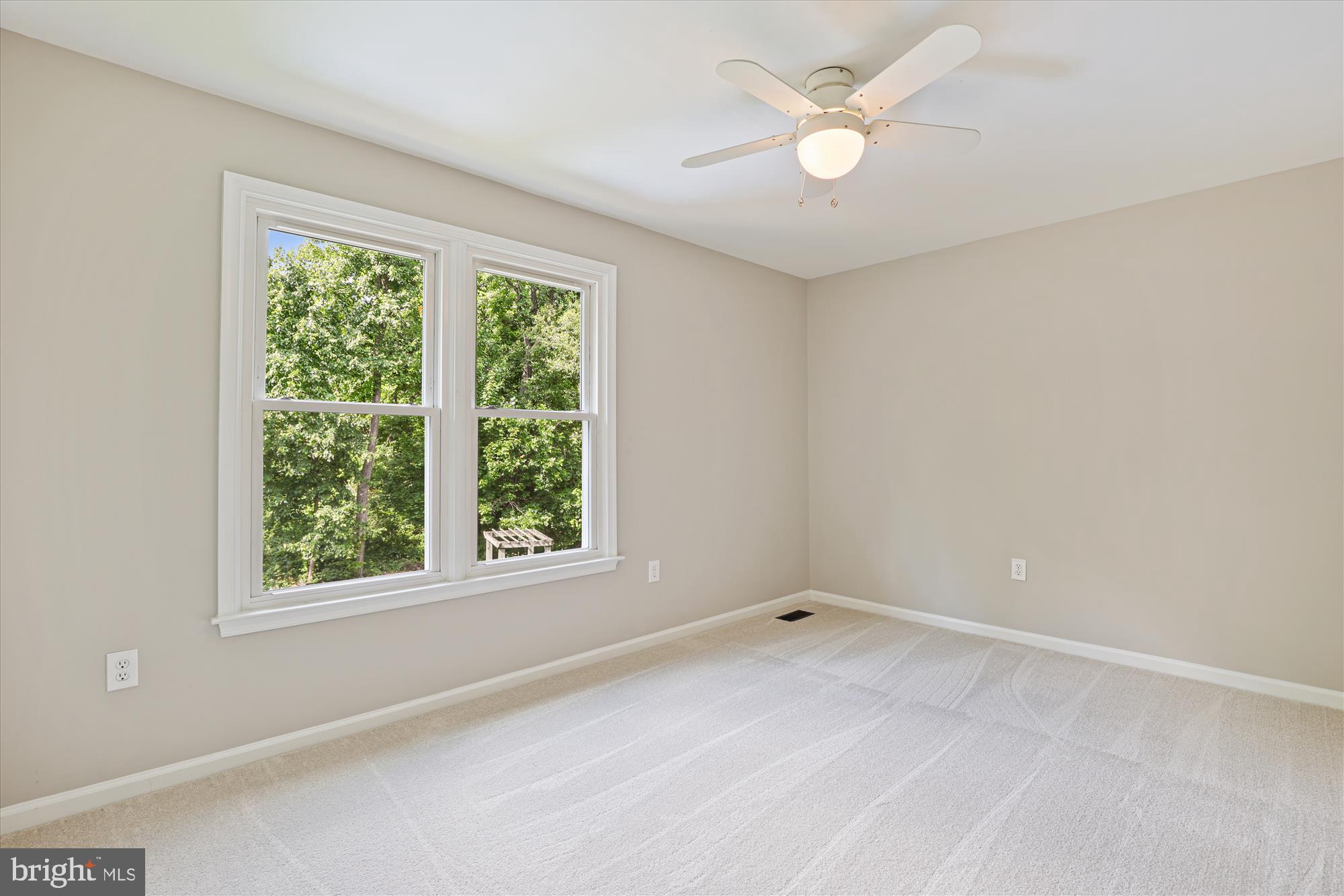 7100 Dudrow Court Springfield, VA 22150 - Photo 29 of 68 Bedroom