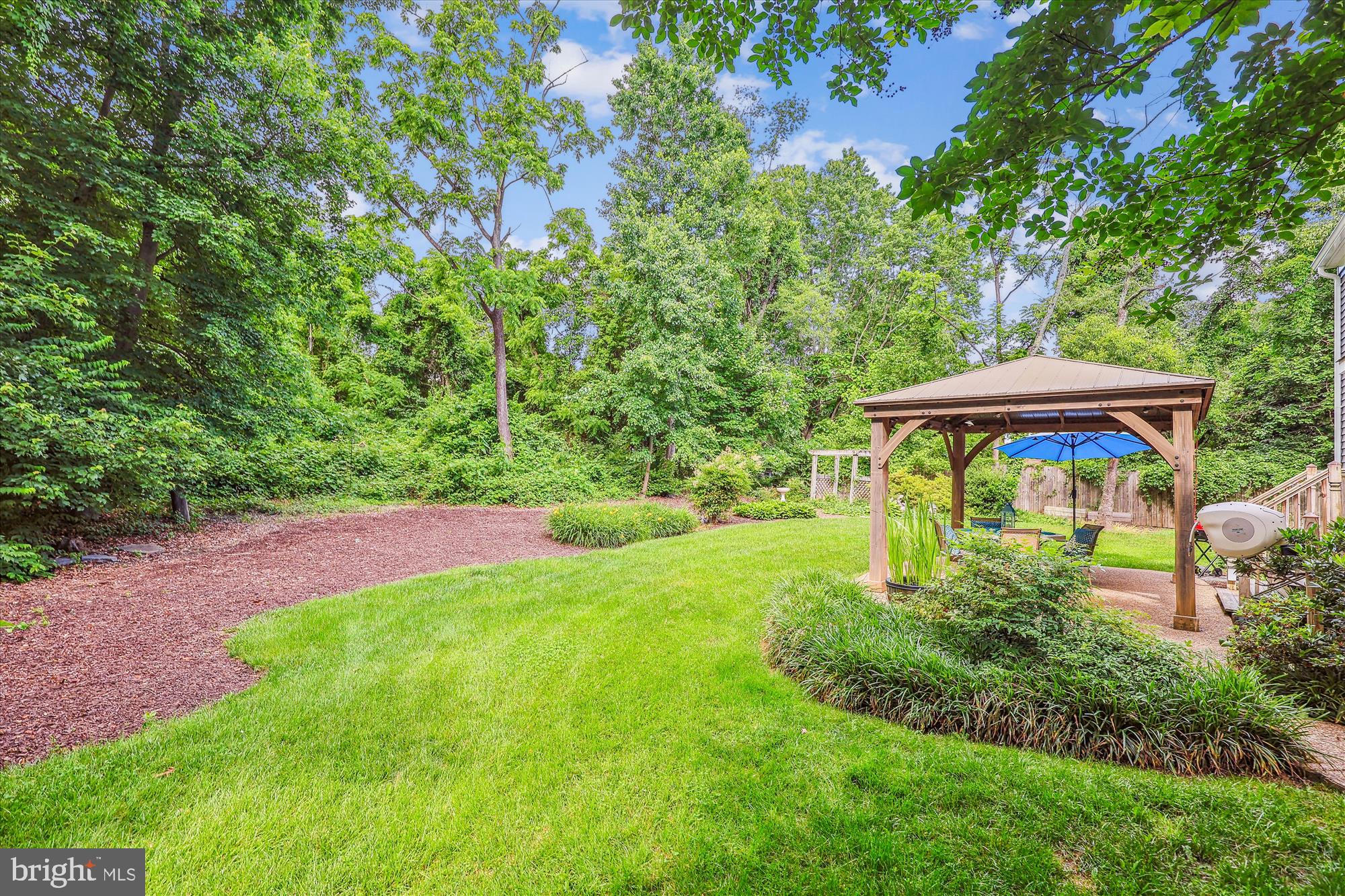 7100 Dudrow Court Springfield, VA 22150 - Photo 44 of 68 Back Yard