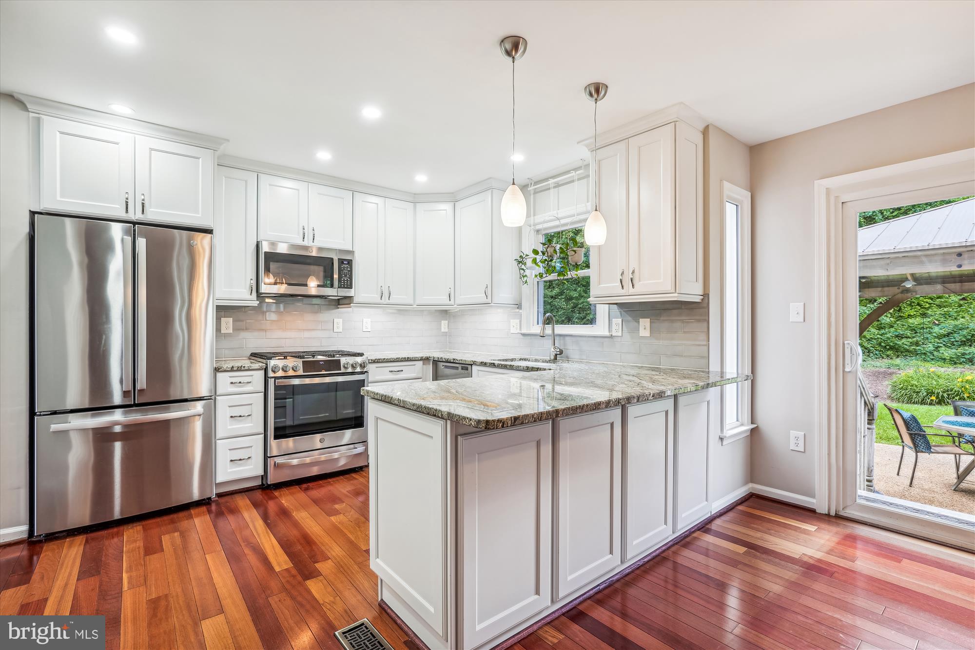 7100 Dudrow Court Springfield, VA 22150 - Photo 10 of 68 Kitchen