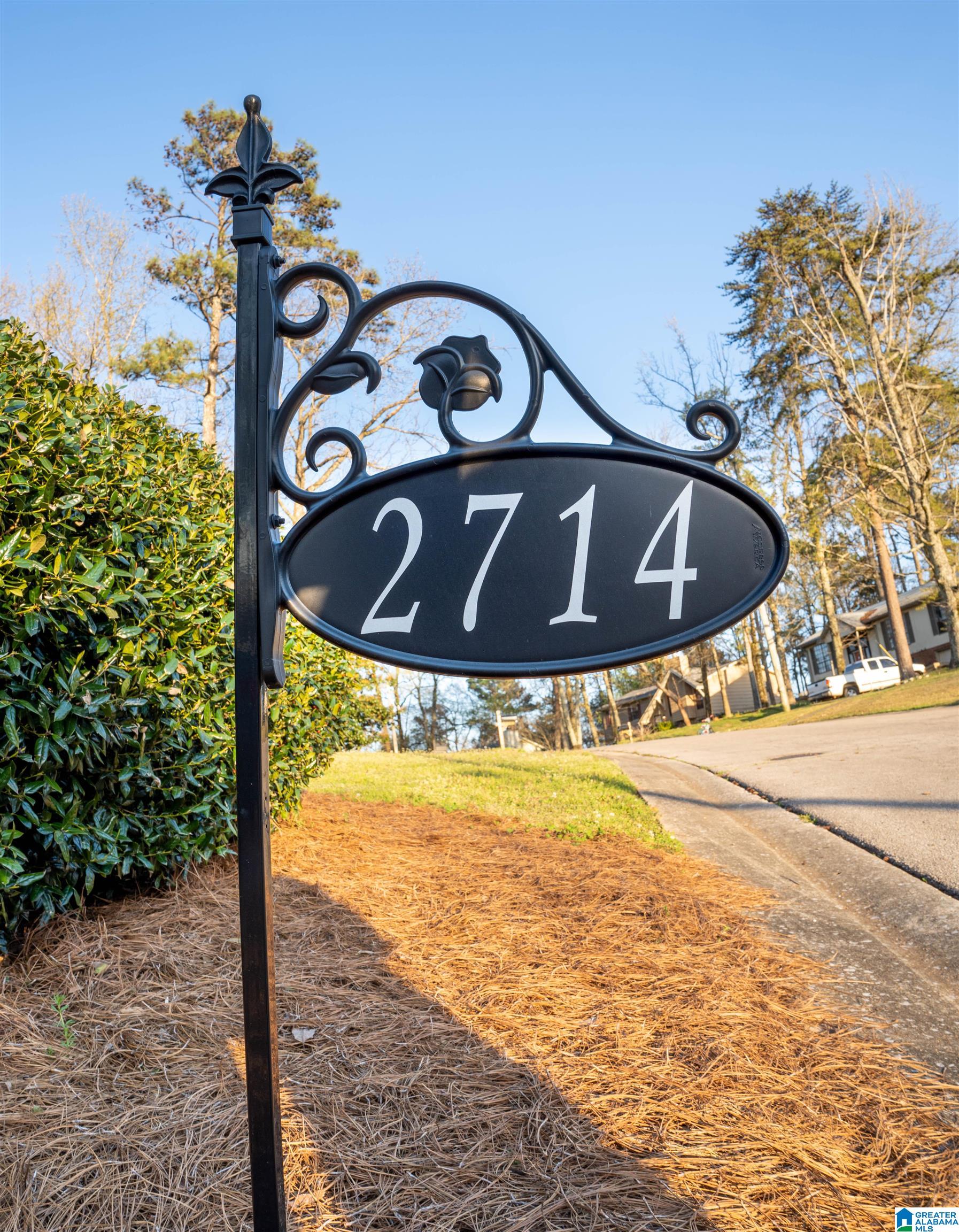 2714 Ray Way Birmingham, AL 35235 - Photo 2 of 50