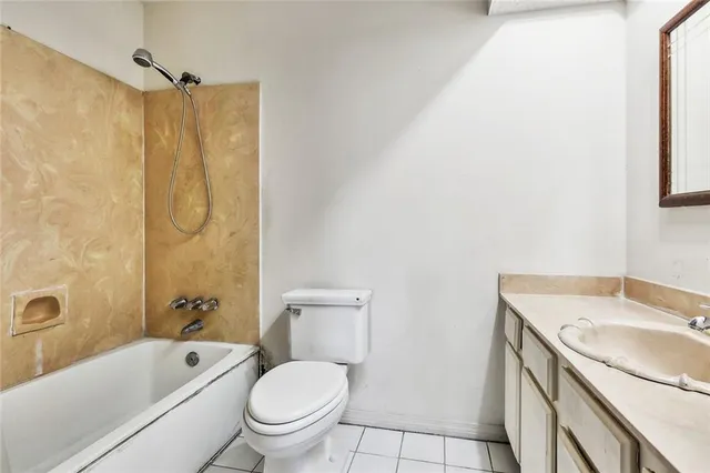 $2,200 | 4241 Beaune Drive, Kenner, LA 70065