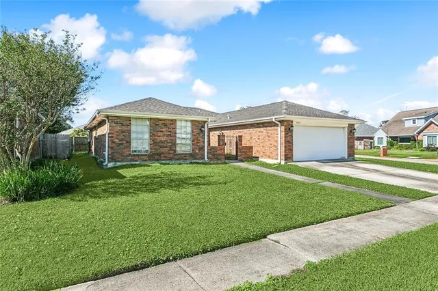 $2,200 | 4241 Beaune Drive, Kenner, LA 70065