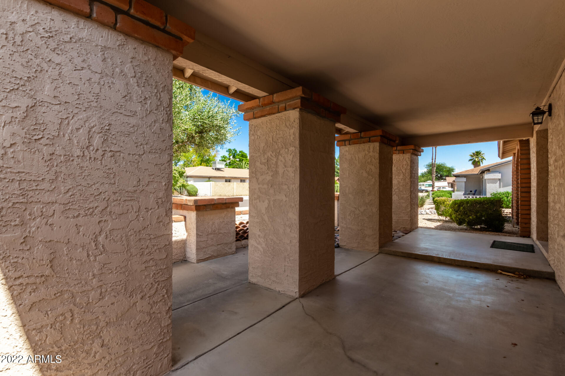 4423 East Redfield Road Phoenix, AZ 85032 - Photo 3 of 38 05-Redfield