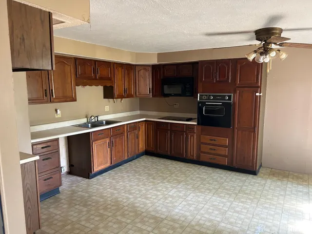 $28,500 | 417 East Washington Street, Edinburg, IL 62531