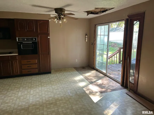 $28,500 | 417 East Washington Street, Edinburg, IL 62531