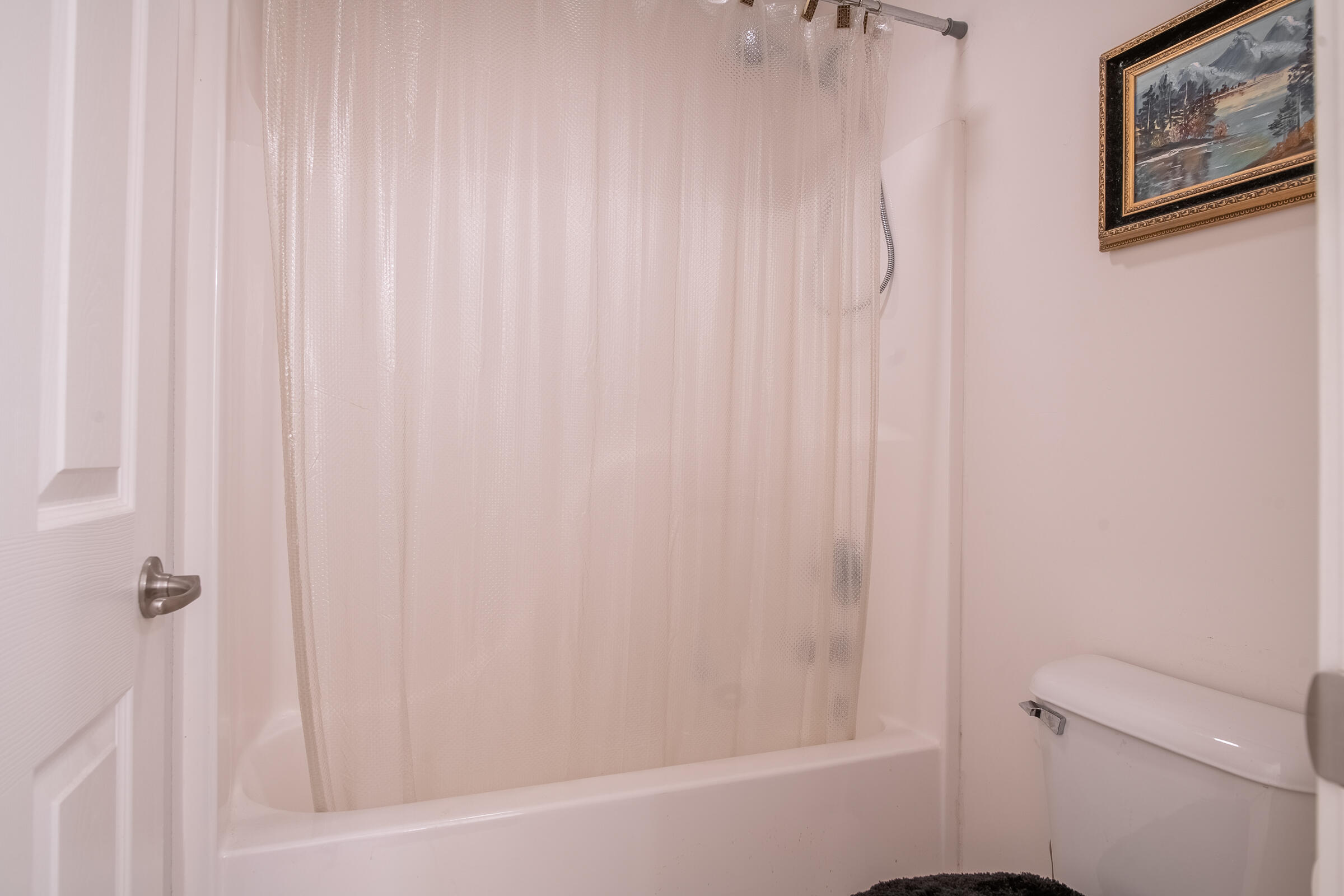 7516 Noah Reid Road, Unit 9 Chattanooga, TN 37416 - Photo 24 of 32 Private shower