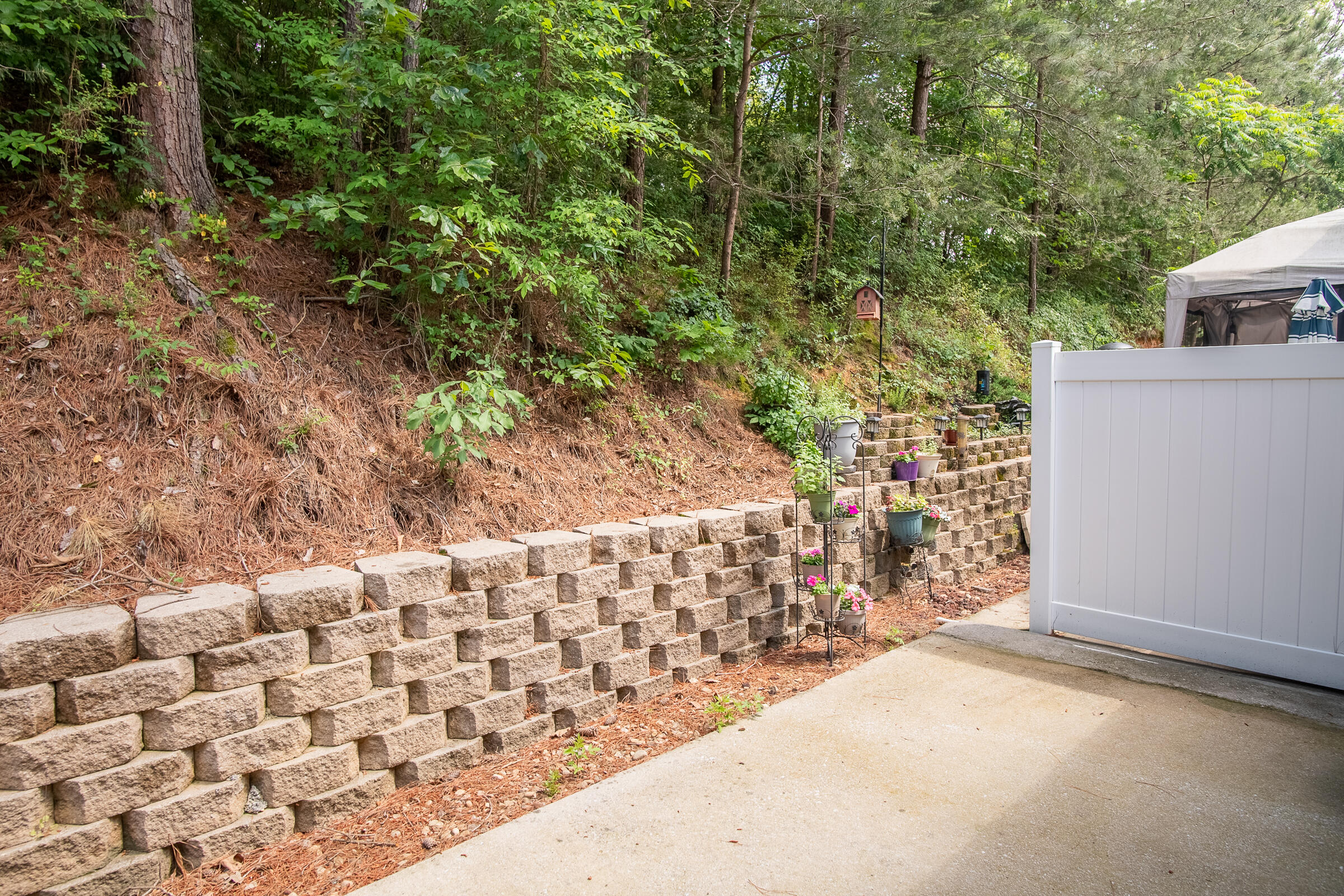 7516 Noah Reid Road, Unit 9 Chattanooga, TN 37416 - Photo 30 of 32 Privacy