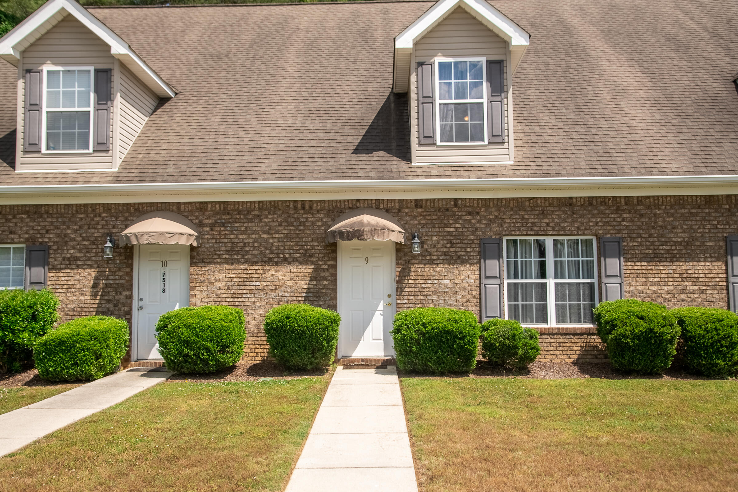 7516 Noah Reid Road, Unit 9 Chattanooga, TN 37416 - Photo 3 of 32 Low Maintenance