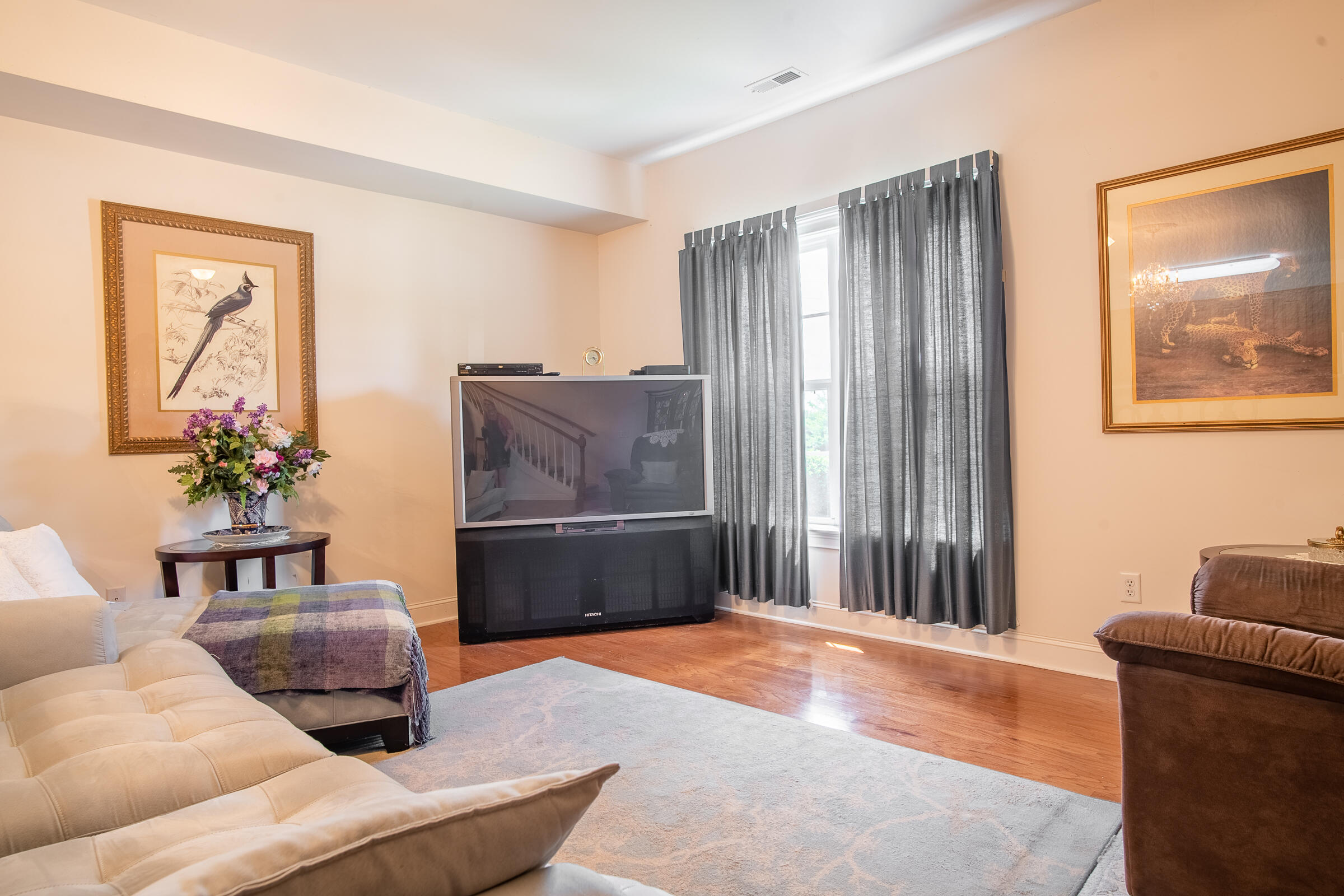 7516 Noah Reid Road, Unit 9 Chattanooga, TN 37416 - Photo 8 of 32 Living