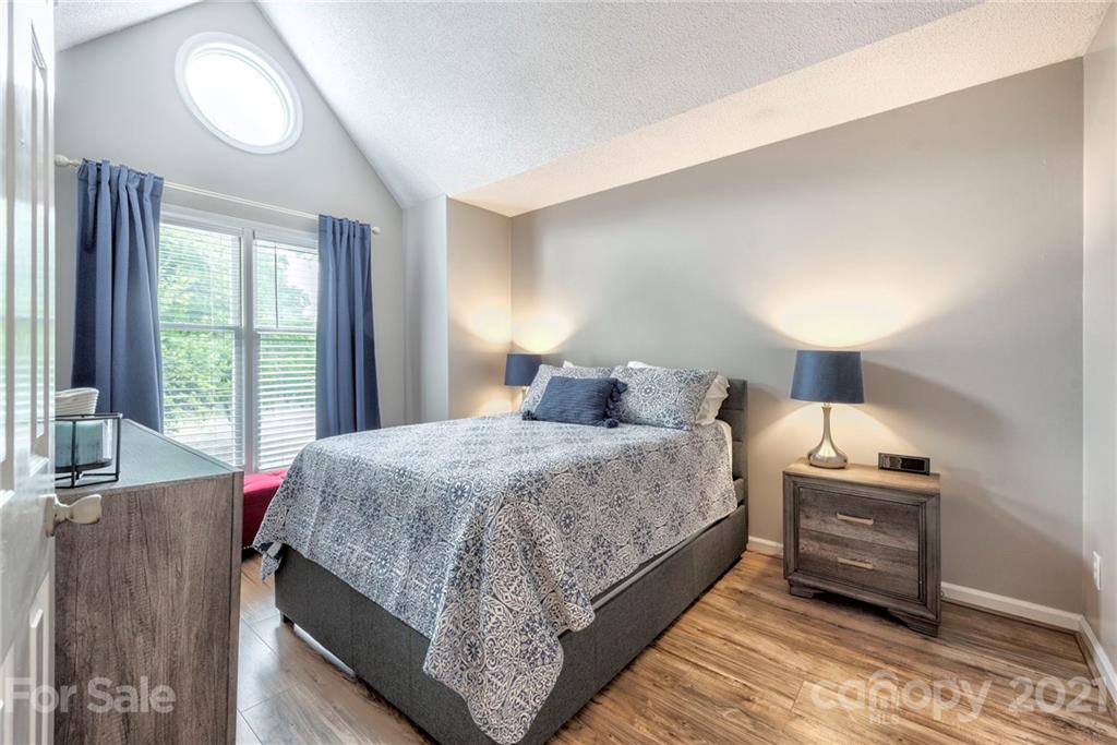 226 Queens Road, Unit 72 Charlotte, NC 28204 - Photo 13 of 31 Gallery Image 13