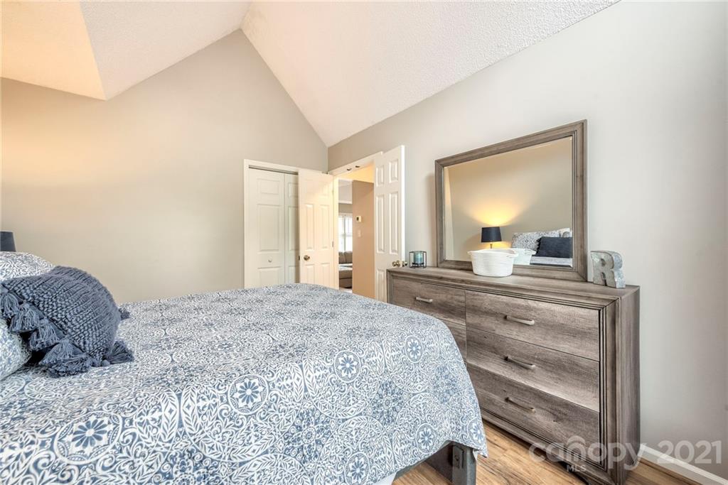 226 Queens Road, Unit 72 Charlotte, NC 28204 - Photo 14 of 31 Gallery Image 14