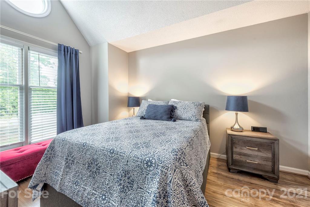 226 Queens Road, Unit 72 Charlotte, NC 28204 - Photo 15 of 31 Gallery Image 15