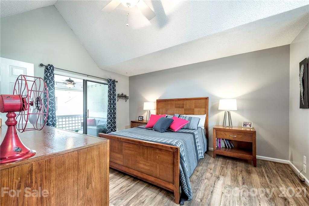 226 Queens Road, Unit 72 Charlotte, NC 28204 - Photo 26 of 31 Gallery Image 26