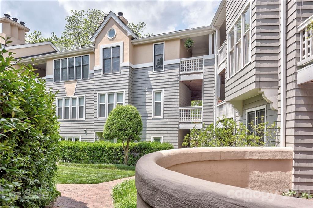 226 Queens Road, Unit 72 Charlotte, NC 28204 - Photo 29 of 31 Gallery Image 29