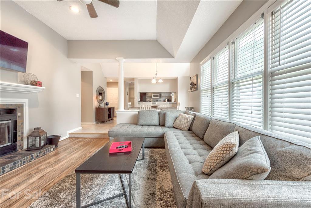 226 Queens Road, Unit 72 Charlotte, NC 28204 - Photo 5 of 31 Gallery Image 5