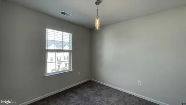 $2,400 | 407 Streamview Drive, Fredericksburg, VA 22405