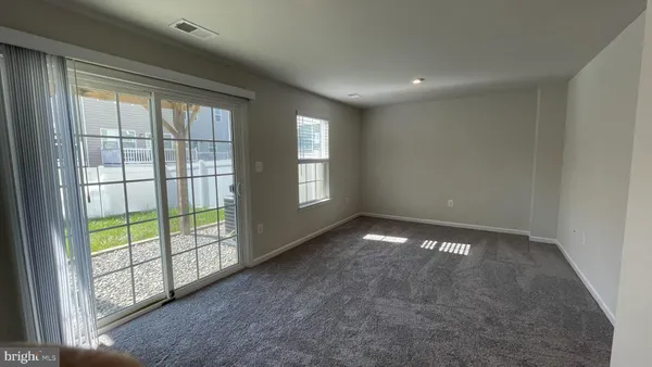$2,400 | 407 Streamview Drive, Fredericksburg, VA 22405