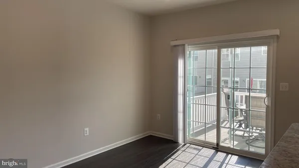 $2,400 | 407 Streamview Drive, Fredericksburg, VA 22405